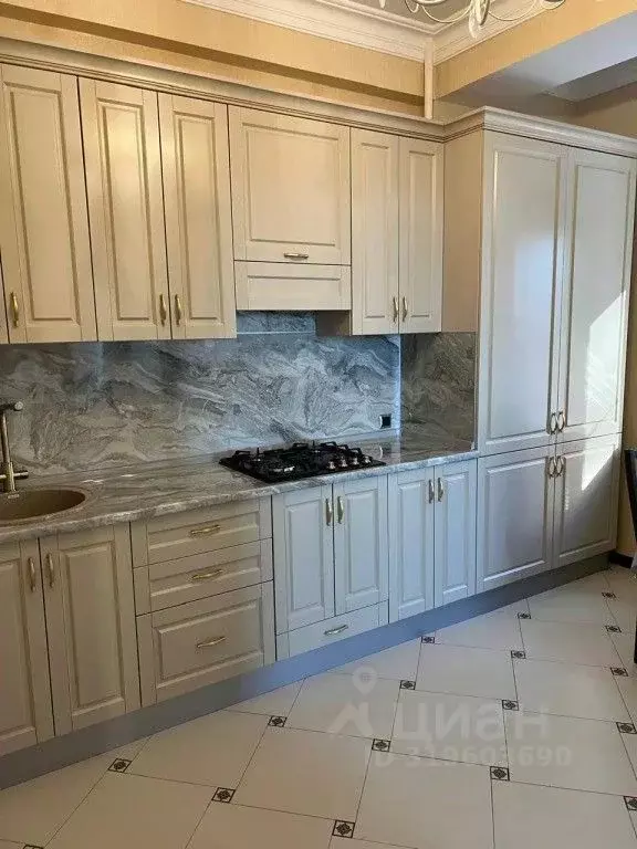2-к кв. Дагестан, Каспийск ул. М. Халилова, 48Б (69.0 м) - Фото 1