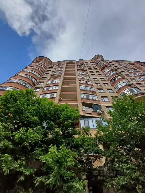 3-к кв. Дагестан, Махачкала ул. Каримова, 16 (109.0 м) - Фото 0