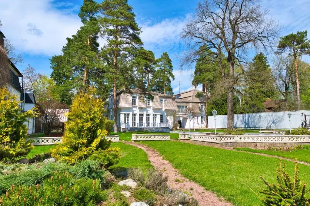 Дом в Московская область, Одинцовский городской округ, с. Жаворонки ... - Фото 2