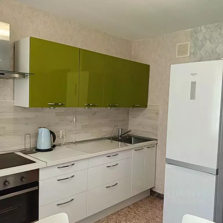 1-к кв. Татарстан, Казань ул. Рауиса Гареева, 4 (42.0 м) - Фото 1