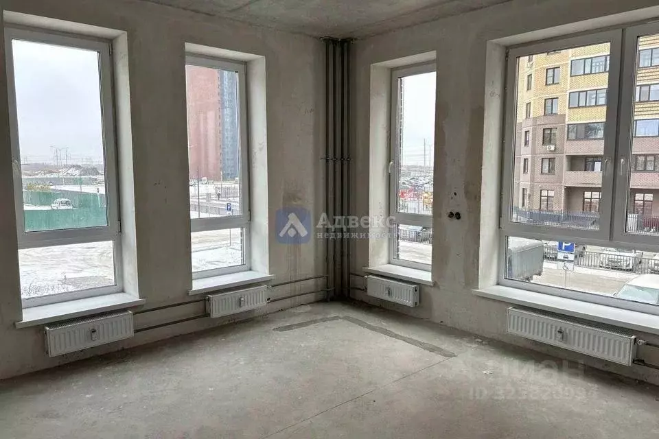 3-к кв. Тюменская область, Тюмень ул. Юрия Рогачева, 9к2 (76.0 м) - Фото 1