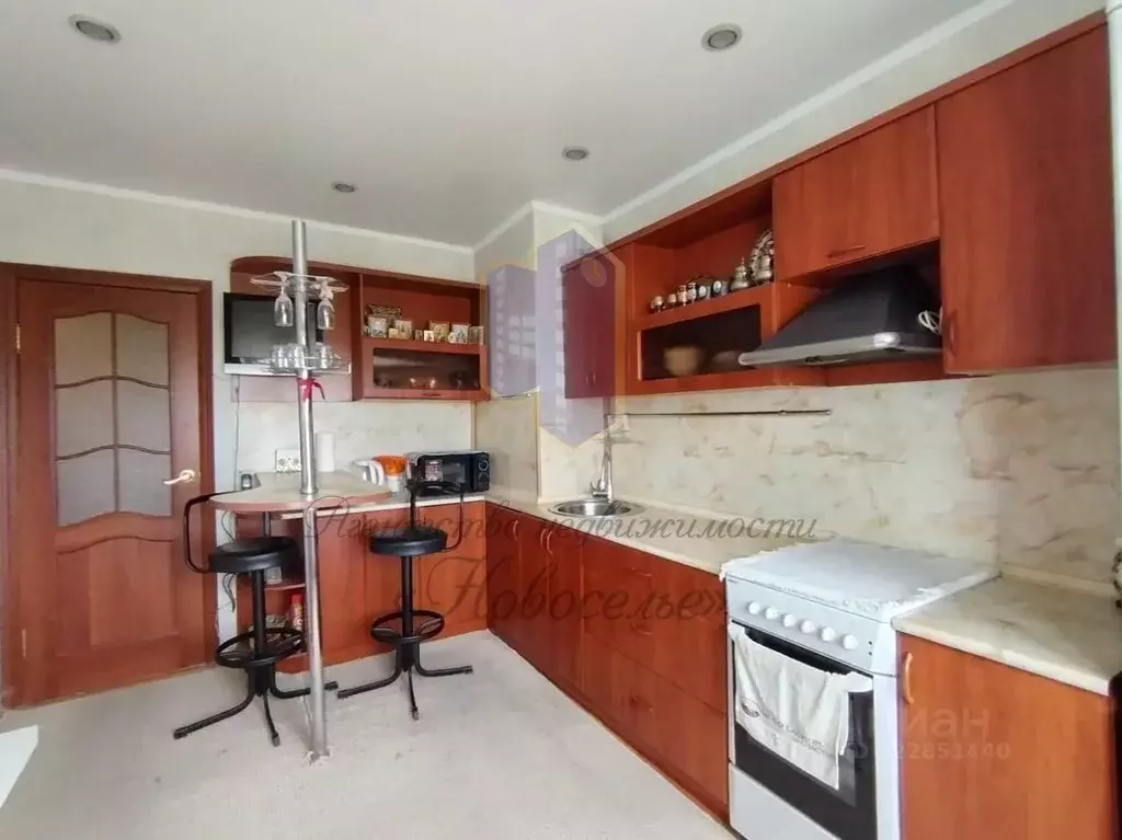 3-к кв. Белгородская область, Старый Оскол Жукова мкр, 22 (65.9 м) - Фото 1