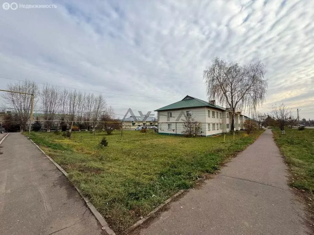 3-комнатная квартира: Мензелинск, улица Изыскателей, 1/3 (55.5 м) - Фото 2