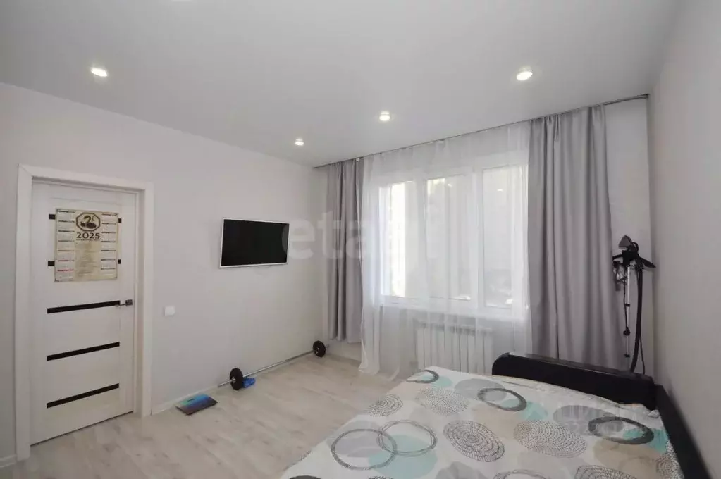 1-к кв. Сахалинская область, Южно-Сахалинск Больничная ул., 2к4 (39.0 ... - Фото 1