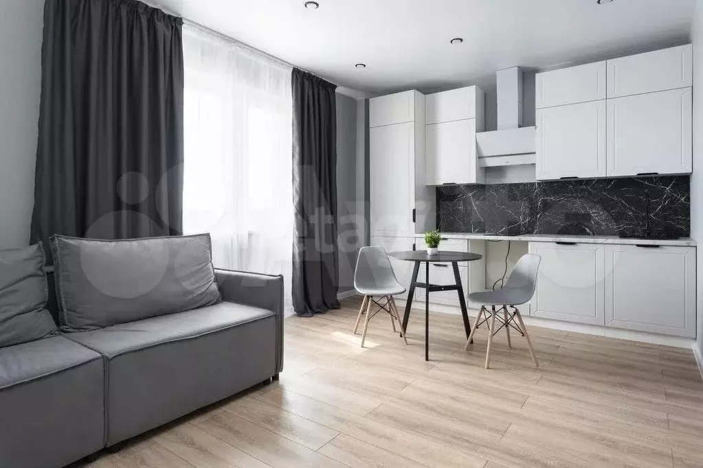 2-к. квартира, 40 м, 8/17 эт. - Фото 0