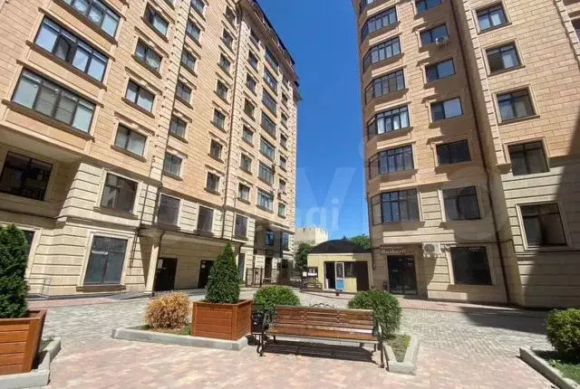 3-к. квартира, 136,7 м, 3/10 эт. - Фото 0