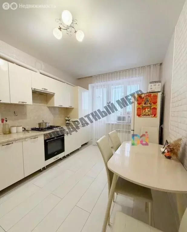 3-комнатная квартира: Элиста, улица А.С. Пушкина, 38 (97 м) - Фото 1