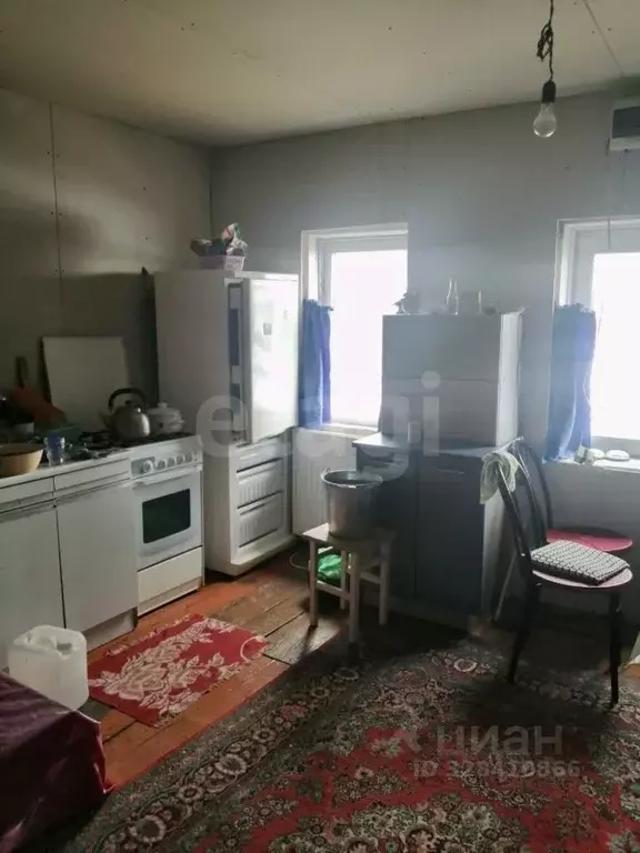 Дом в Башкортостан, Ишимбайский район, Петровский сельсовет, д. ... - Фото 2