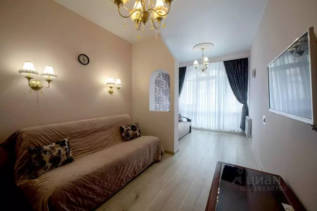 2-к кв. Краснодарский край, Геленджик Крымская ул., 19к2 (54.0 м) - Фото 0