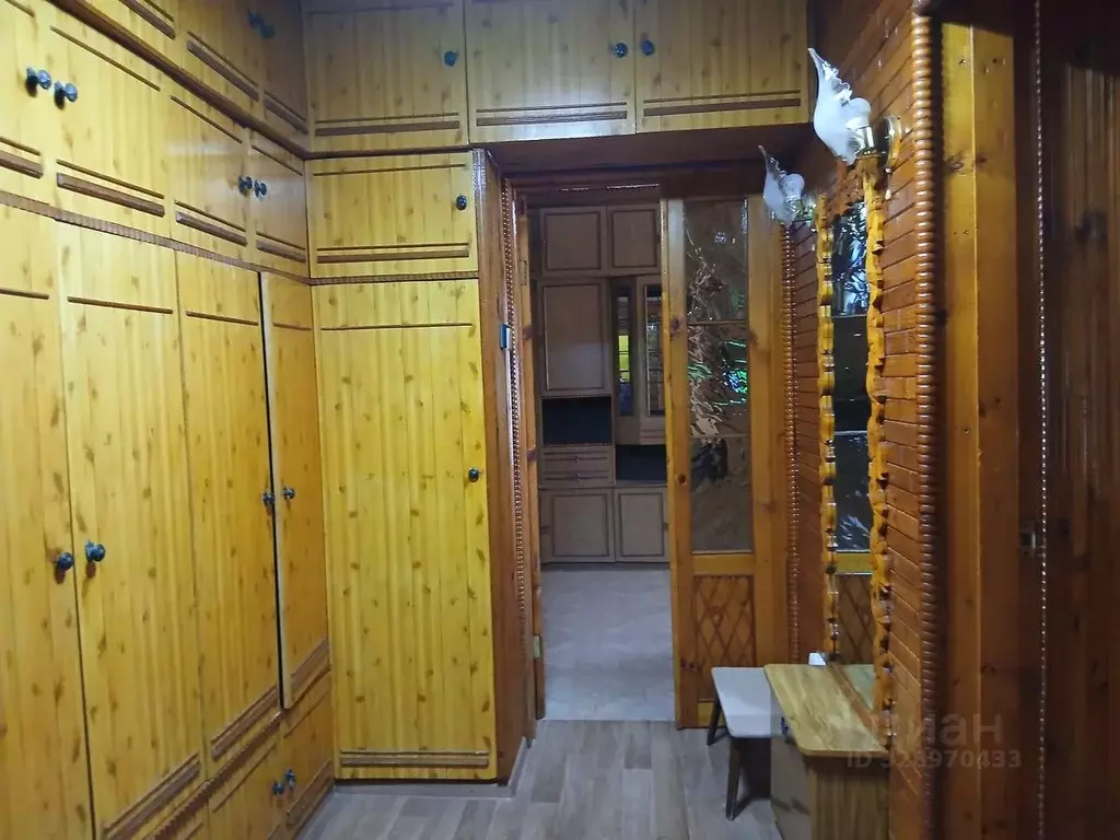 2-к кв. Краснодарский край, Абинский район, Ахтырское городское ... - Фото 1