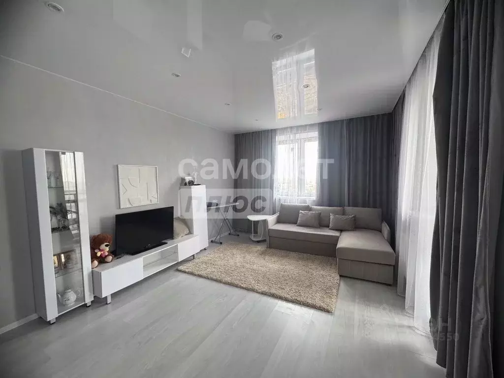 Студия Тюменская область, Тюмень Дамбовская ул., 27к1 (33.9 м) - Фото 0