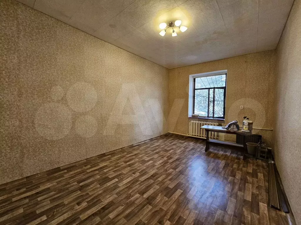 Комната 18 м в 1-к., 1/2 эт. - Фото 0