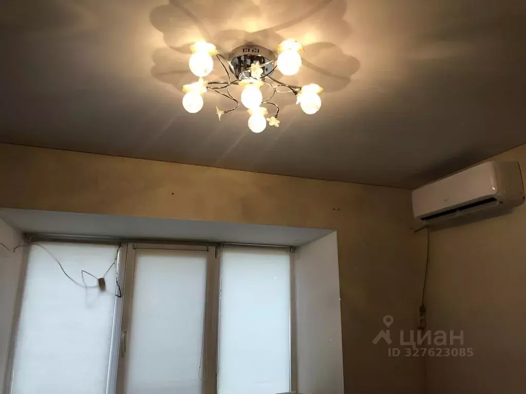 Комната Саратовская область, Саратов Московская ул., 16 (10.0 м) - Фото 1