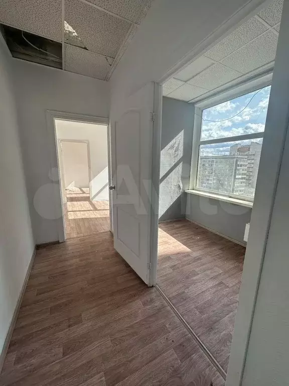 Помешение 27,4 кв м - Фото 1