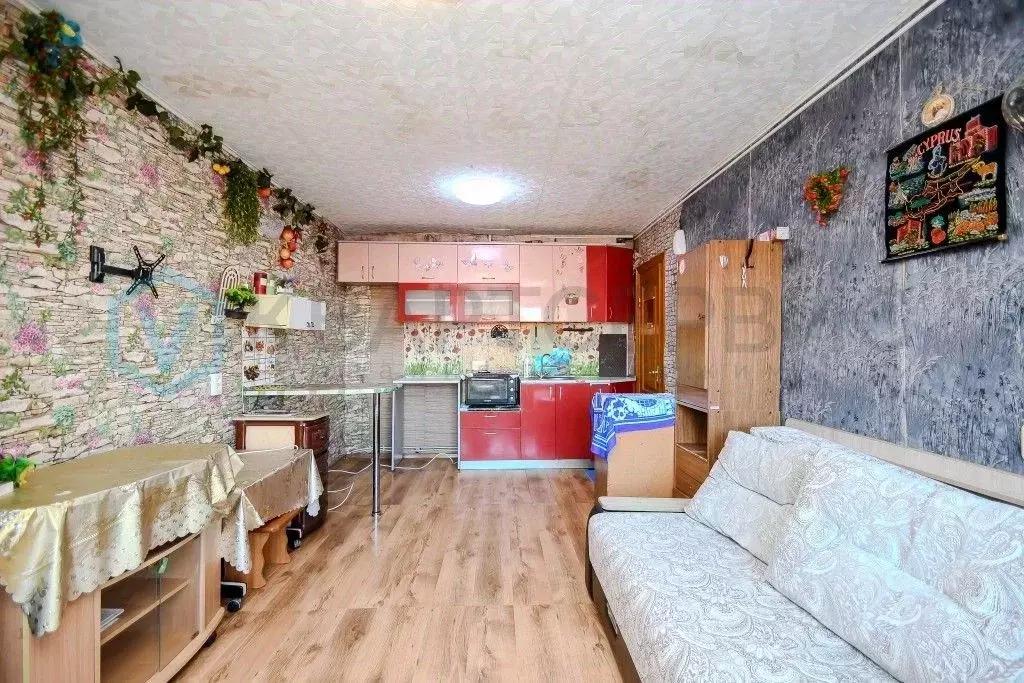 Комната Омская область, Омск пос. Амурский, ул. Нахимова, 57А (17.7 м) - Фото 2