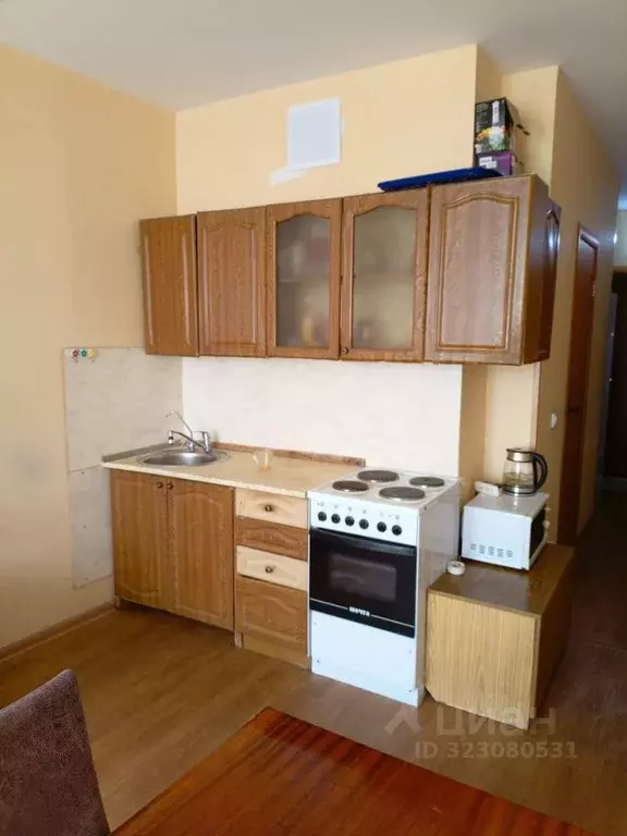 Студия Ханты-Мансийский АО, Сургут ул. Профсоюзов, 38 (26.6 м) - Фото 1