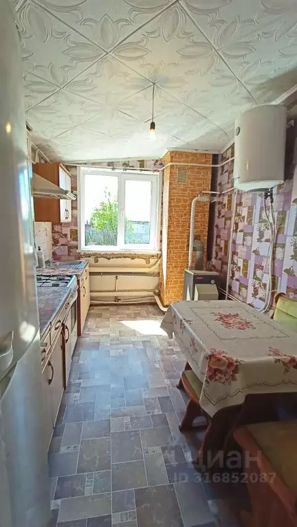 Дом в Саратовская область, Энгельс муниципальное образование, ... - Фото 1