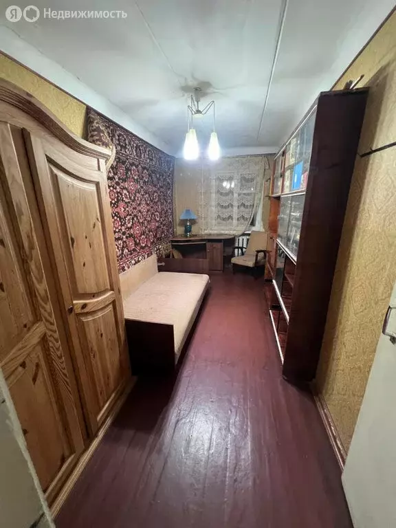 3-комнатная квартира: Шахты, проспект Победа Революции, 120 (56 м) - Фото 1