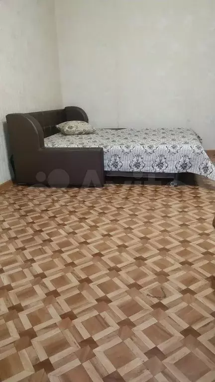 1-к. квартира, 35 м, 4/4 эт. - Фото 1