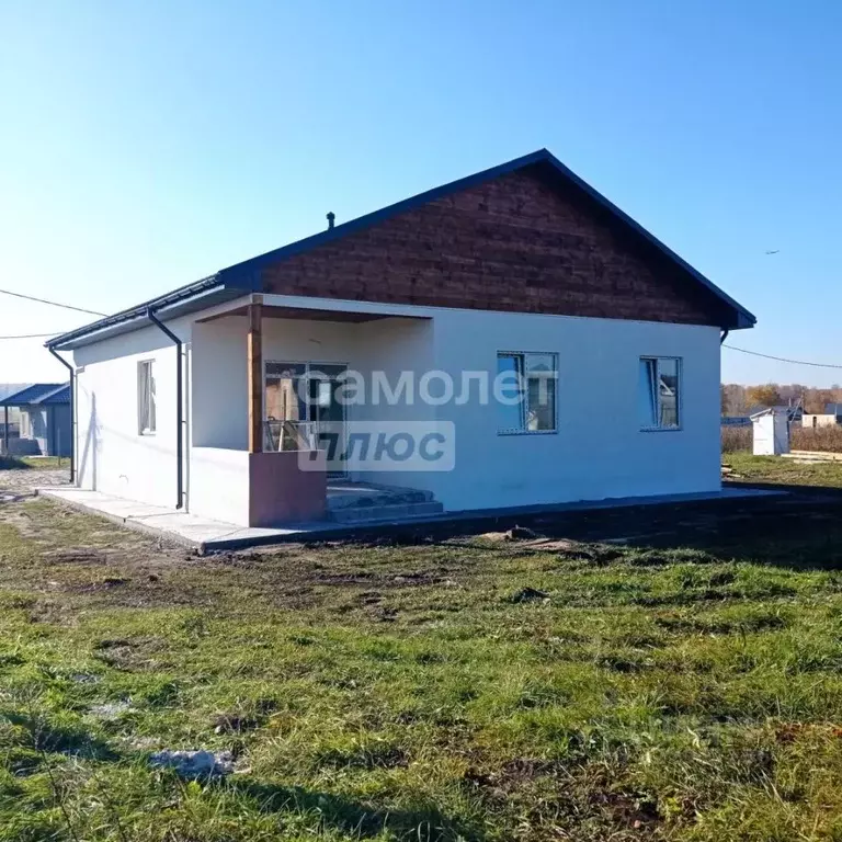 Дом в Свердловская область, Белоярский муниципальный округ, пос. ... - Фото 1