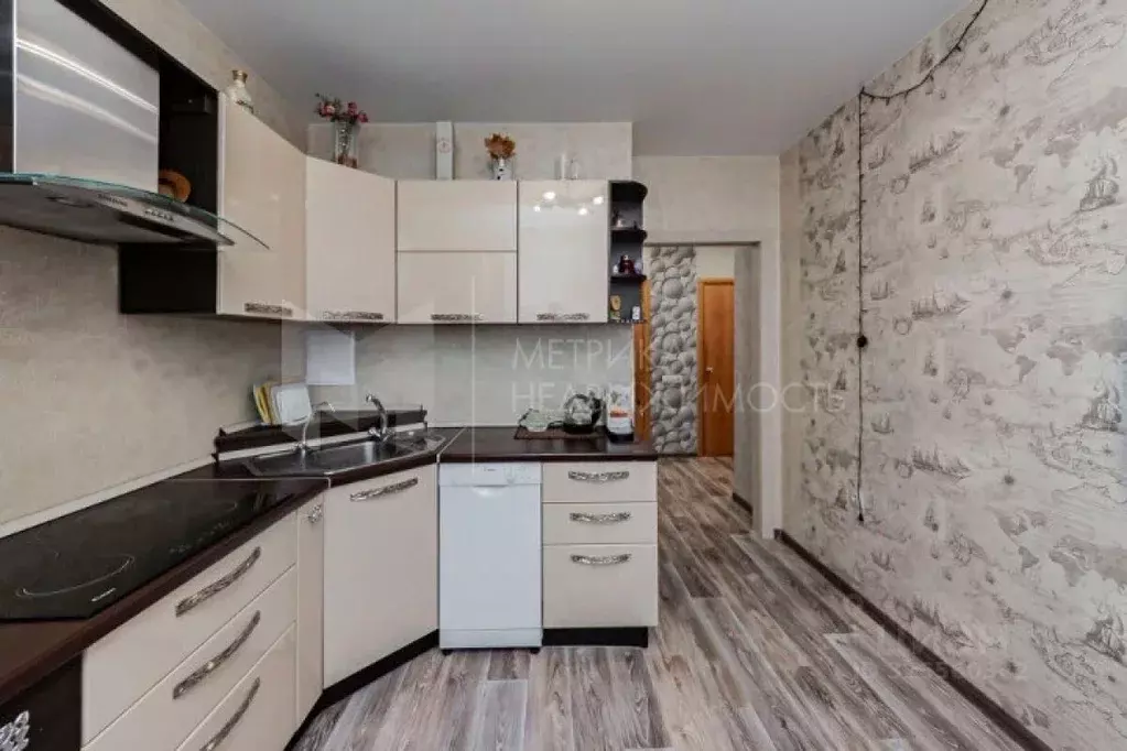 2-к кв. Тюменская область, Тюмень ул. Суходольская, 16 (57.0 м) - Фото 1