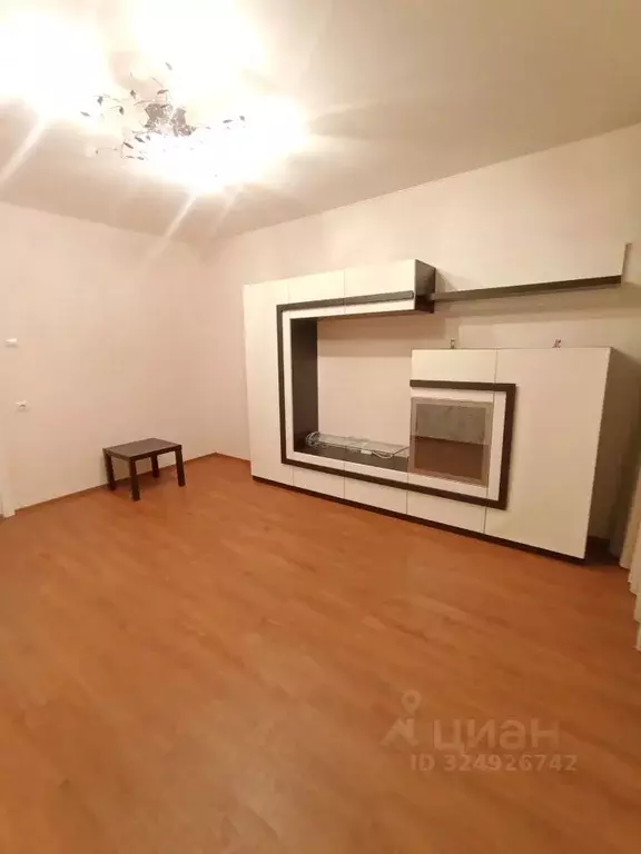 2-к кв. Кемеровская область, Кемерово просп. Шахтеров, 82А (52.1 м) - Фото 1