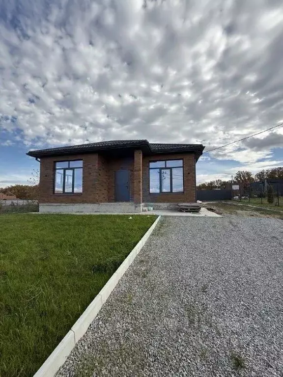 Дом в Краснодарский край, Северский район, Азовское с/пос, Азовская ... - Фото 0