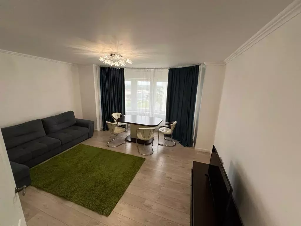 Продается 3-комнатная квартира - Фото 1