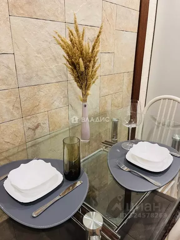 3-к кв. Воронежская область, Воронеж ул. Моисеева, 15 (81.1 м) - Фото 1