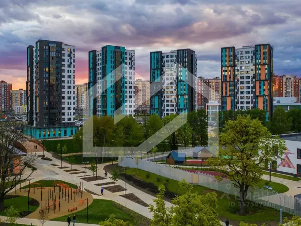 Торговая площадь в Москва Скандинавия жилой комплекс, ул. Эдварда ... - Фото 0