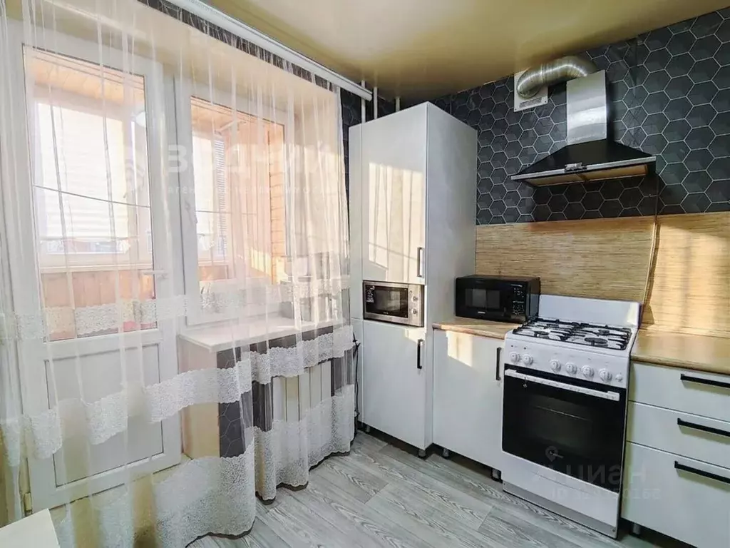 2-к кв. Чувашия, Канаш ул. Ильича, 3А (46.3 м) - Фото 1