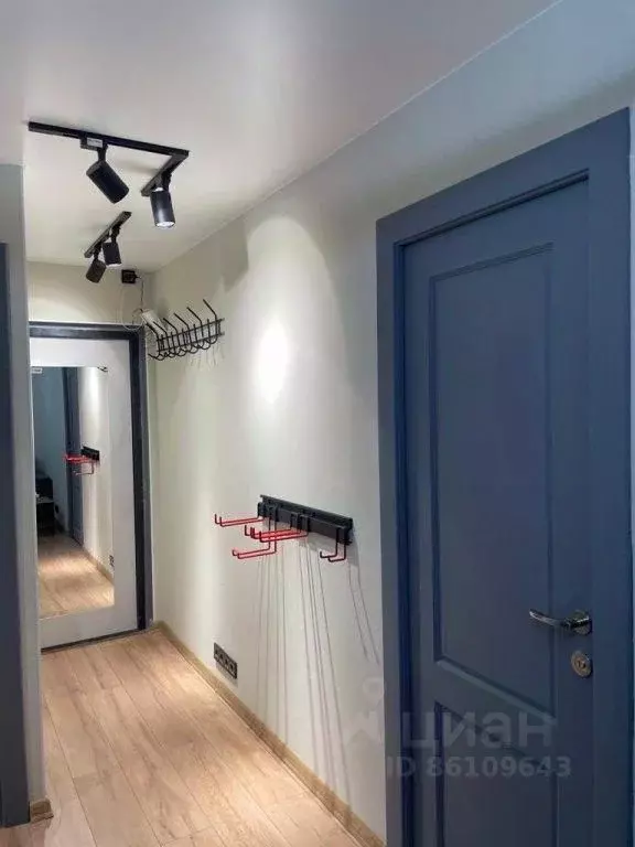 3-к кв. Мурманская область, Кировск ул. 50 лет Октября, 33 (51.0 м) - Фото 2