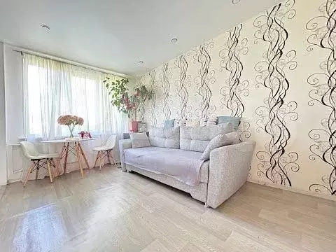 4-к. квартира, 49 м, 5/5 эт. - Фото 1