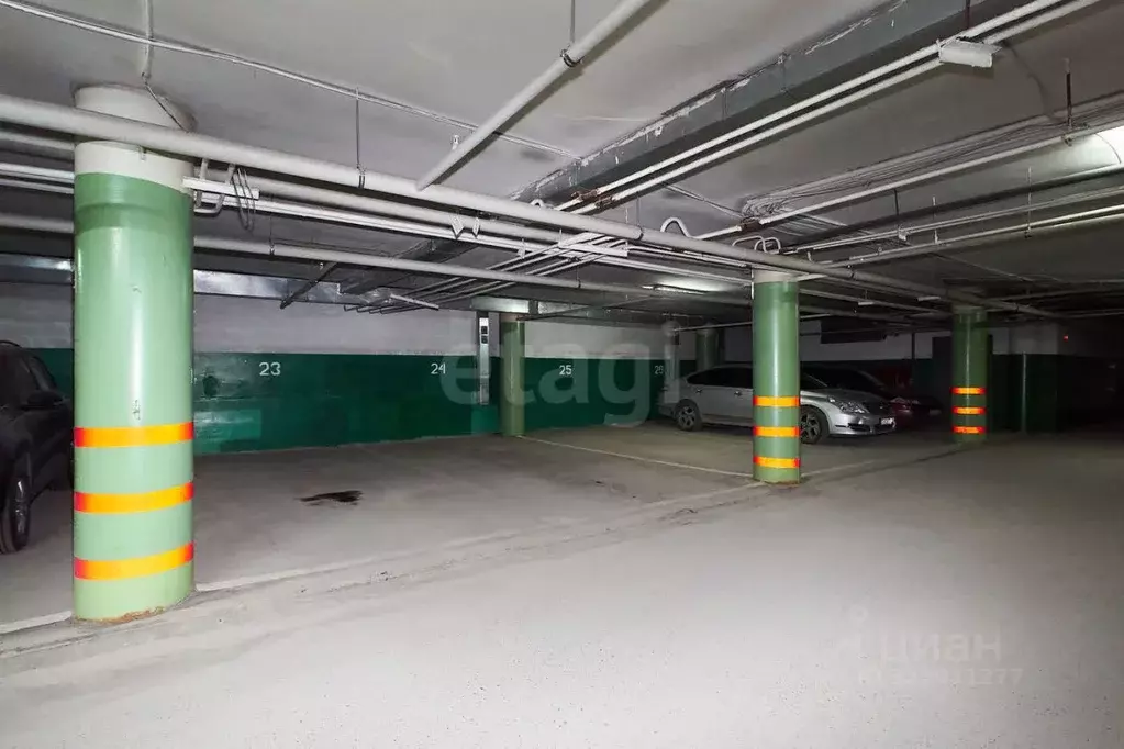 Гараж в Тюменская область, Тюмень ул. Дзержинского, 15 (19 м) - Фото 1