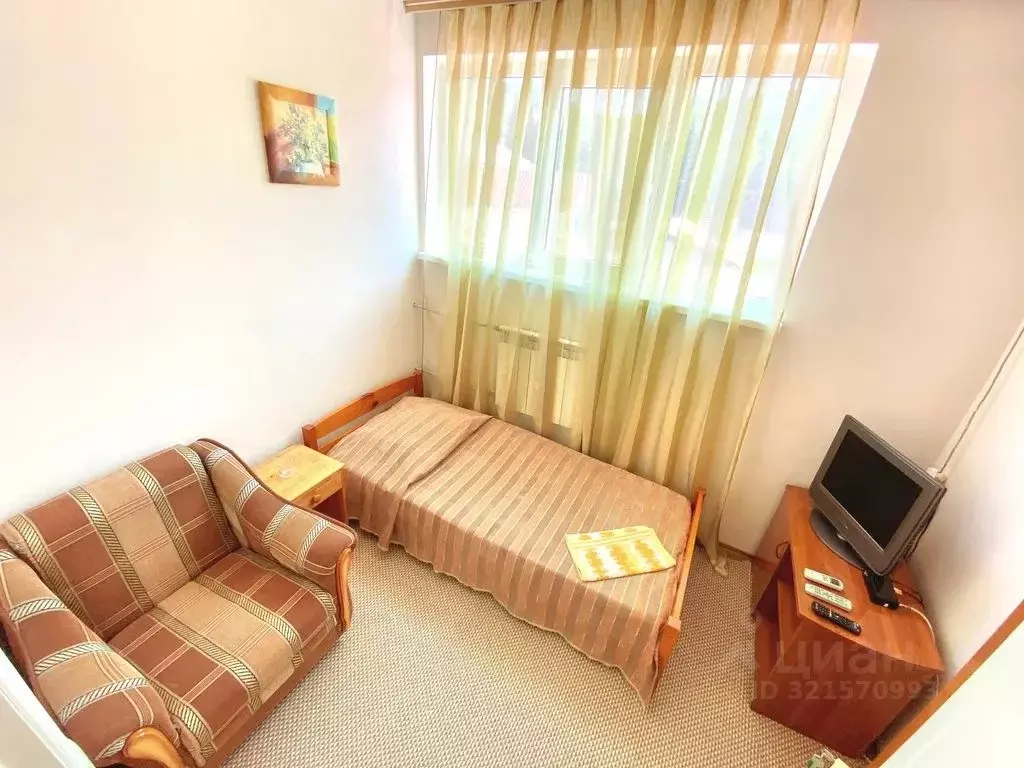 Комната Краснодарский край, Сочи Адлер жилрайон, ул. Чкалова, 10/9 - Фото 1