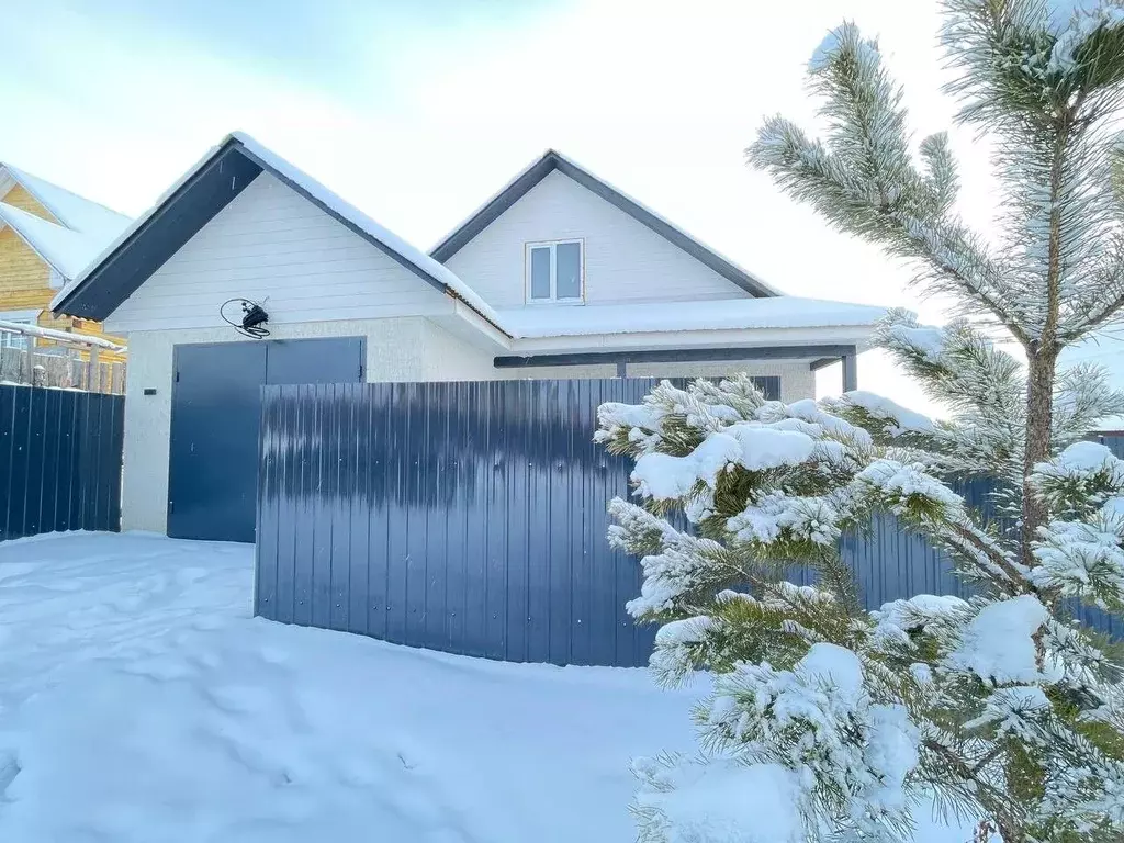 Дом в Иркутская область, Иркутский муниципальный округ, д. Карлук ул. ... - Фото 1