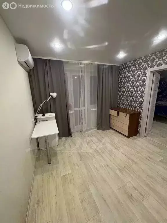 2-комнатная квартира: Тюмень, улица Пермякова, 12 (44.7 м) - Фото 1