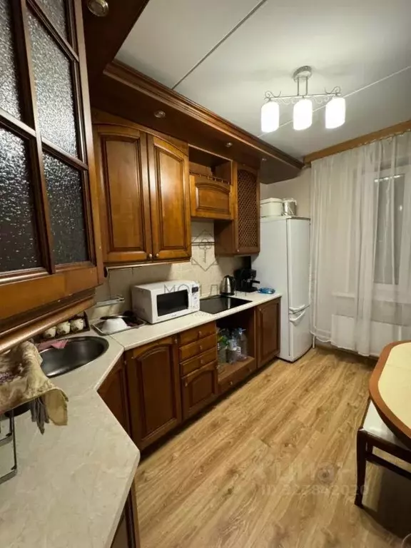 1-к кв. Москва, Москва, Московский г. 1-й мкр, 20 (37.5 м) - Фото 1