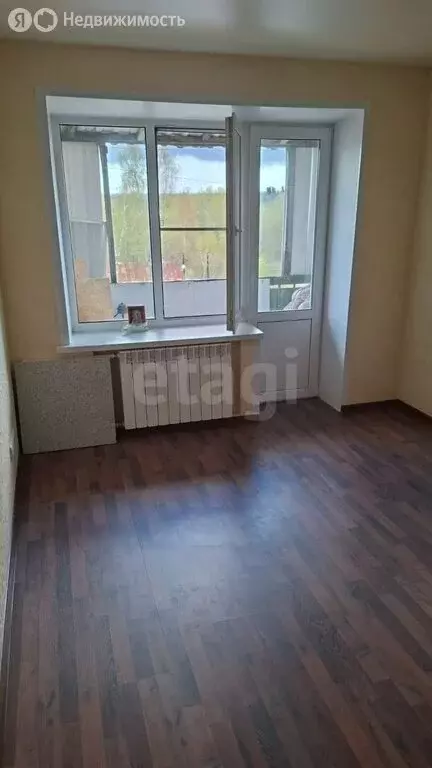 2-комнатная квартира: посёлок городского типа Великооктябрьский, ... - Фото 0