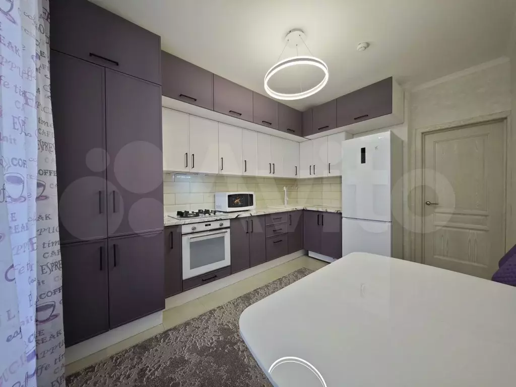 1-к. квартира, 40 м, 9/10 эт. - Фото 1