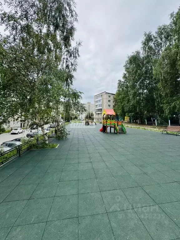 3-к кв. Свердловская область, Серов ул. Кирова, 4 (60.1 м) - Фото 2