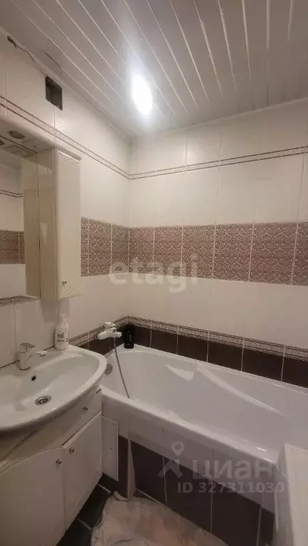 2-к кв. Белгородская область, Белгород ул. Губкина, 25 (43.7 м) - Фото 1