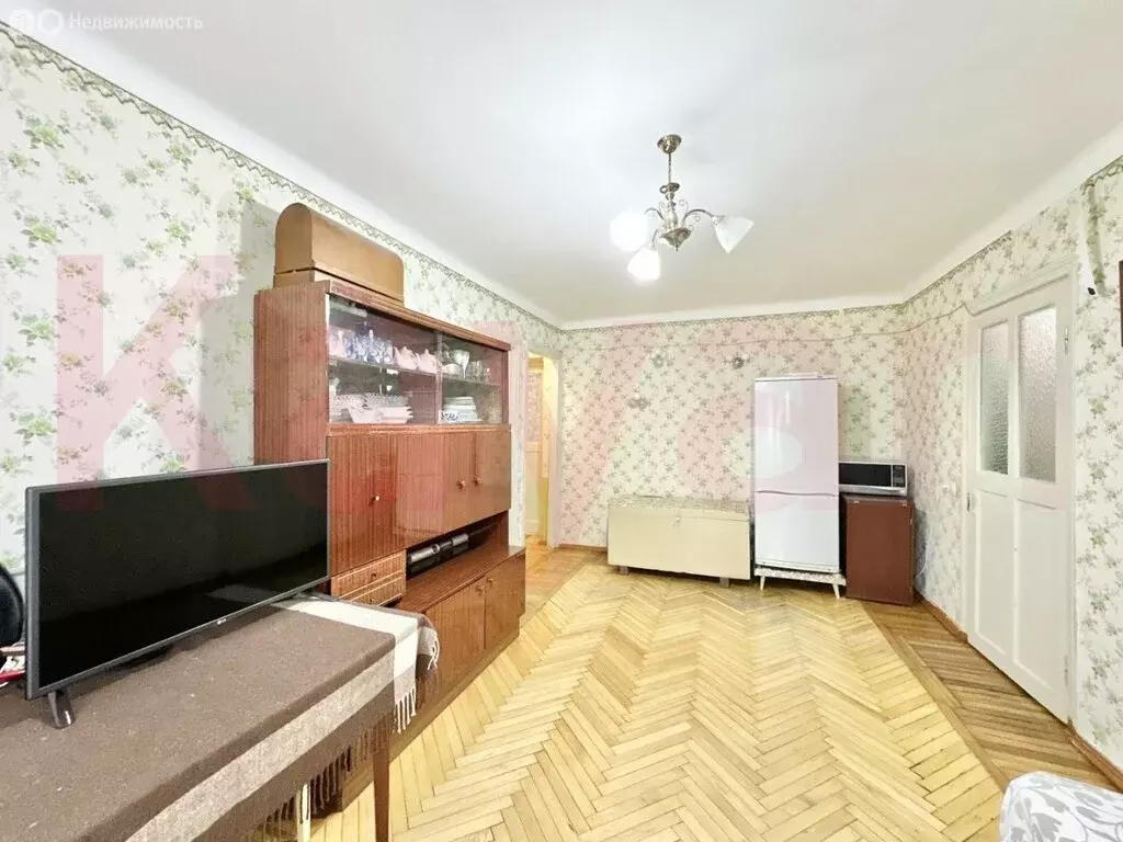 3-комнатная квартира: Краснодар, Воронежская улица, 42 (56.1 м) - Фото 1