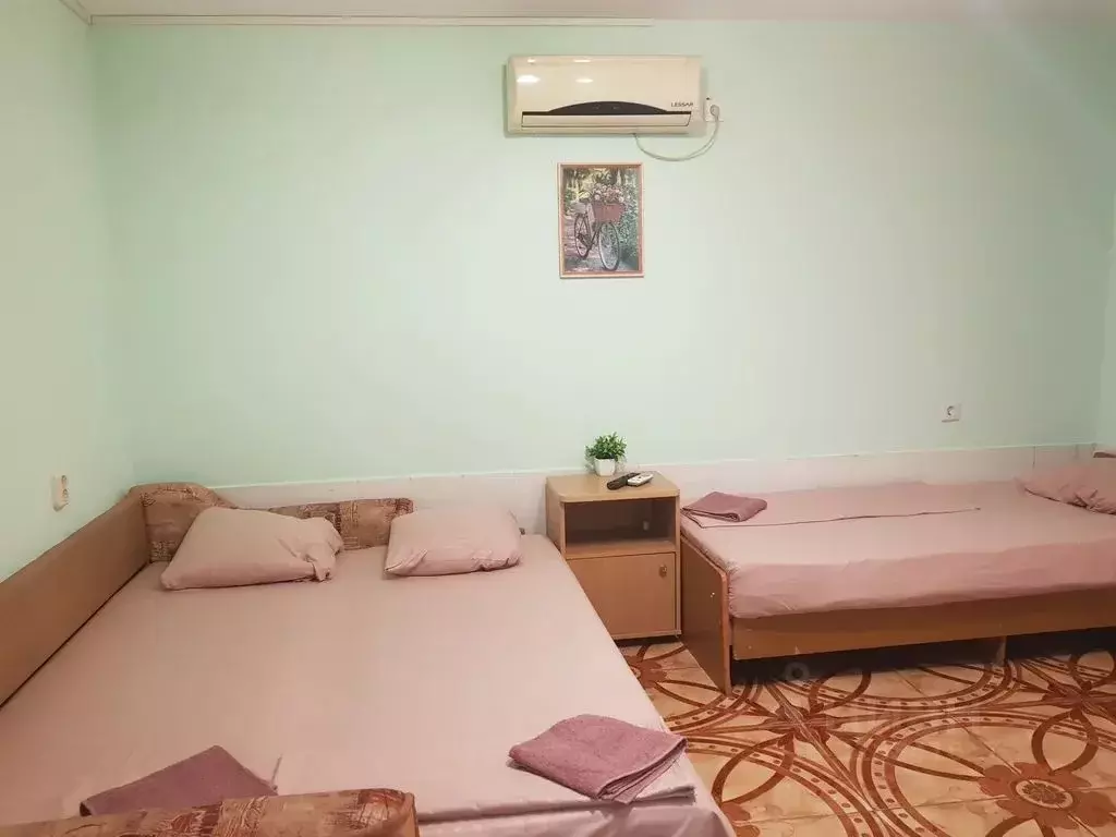 Комната Краснодарский край, Геленджик ул. Нахимова, 3 - Фото 1