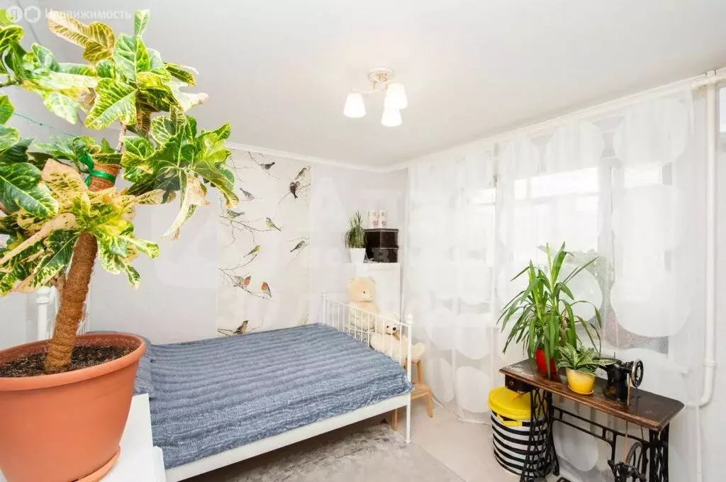 3-комнатная квартира: Тюмень, проезд Стахановцев, 2 (70.8 м) - Фото 1