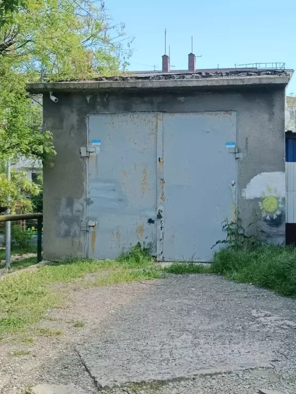 Гараж в Краснодарский край, Новороссийск наб. Адмирала Серебрякова, 63 ... - Фото 0