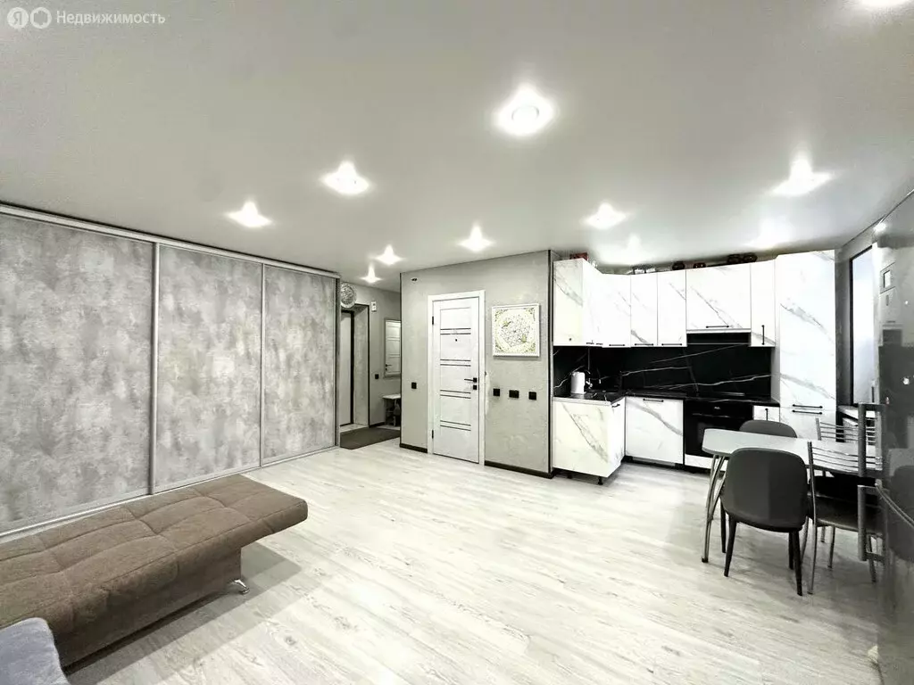 3-комнатная квартира: Туймазы, Кольцевая улица, 21 (73.1 м) - Фото 2