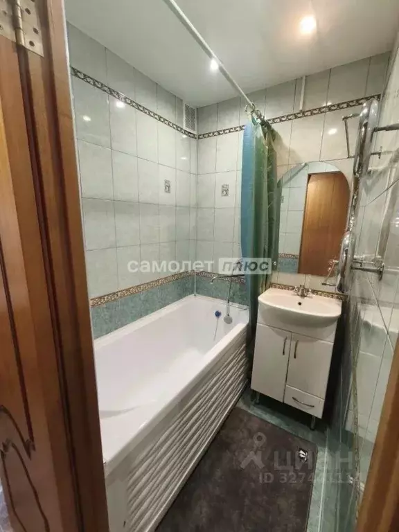 2-к кв. Белгородская область, Белгород Студенческая ул., 8 (45.0 м) - Фото 1