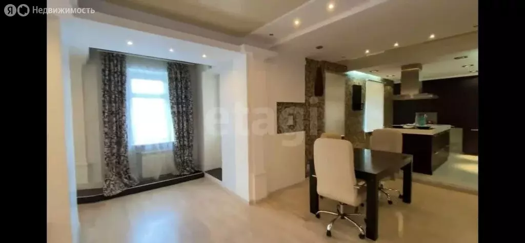 2-комнатная квартира: Киров, улица Труда, 84А (107 м) - Фото 2