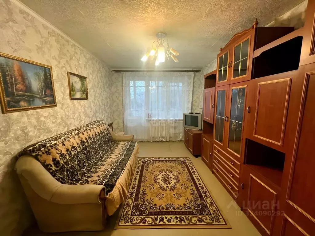 1-к кв. Костромская область, Красное-на-Волге пгт, Восточный мкр 4 ... - Фото 1